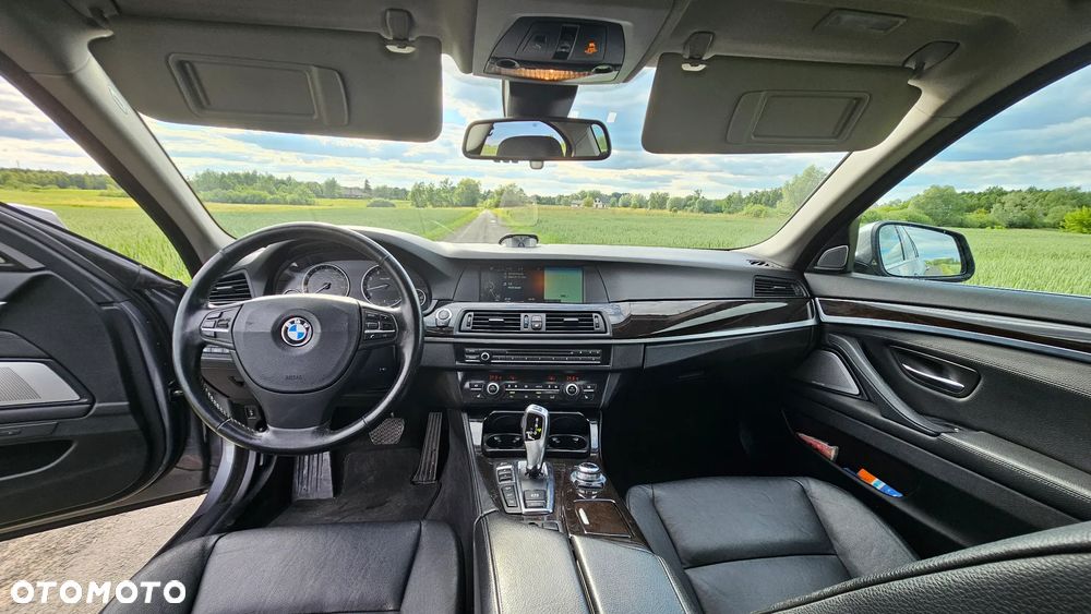 BMW Seria 5 535i xDrive Sport-Aut Luxury Line - 9