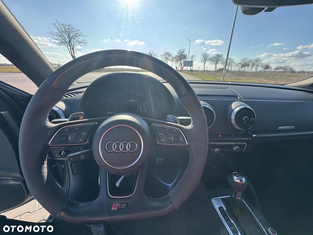 Audi RS3 Sportback - 17