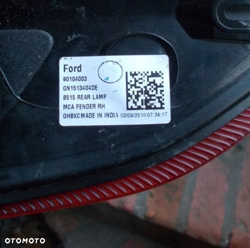 FORD ECOSPORT LIFT PRAWA TYLNA LAMPA ORYGINAŁ 90104003 - 7