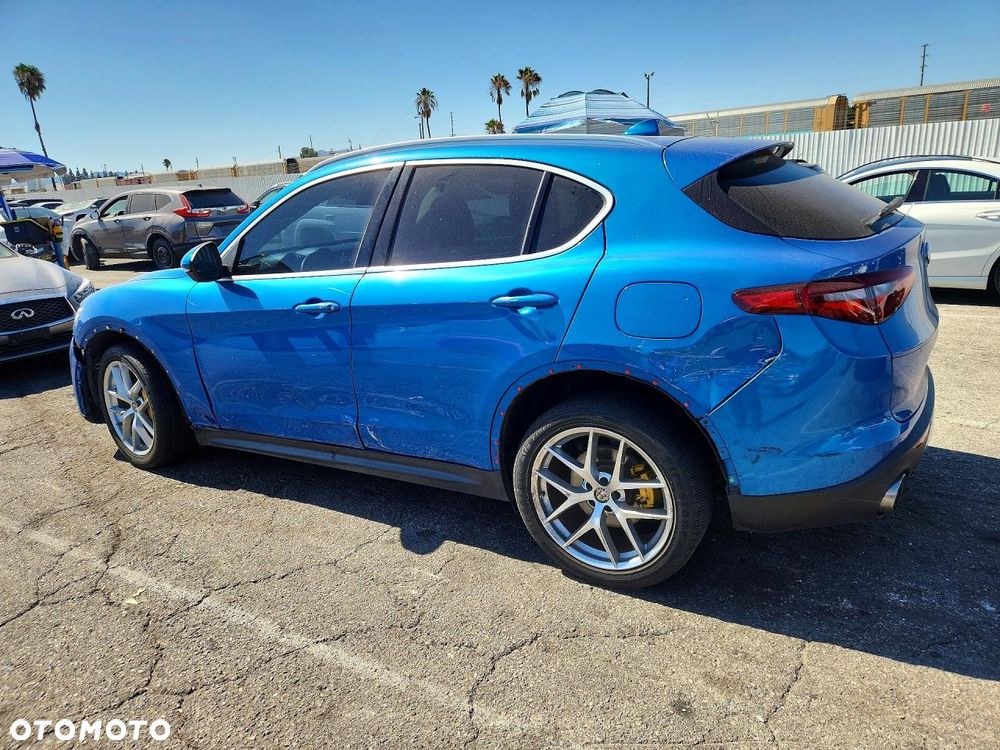 Alfa Romeo Stelvio - 3