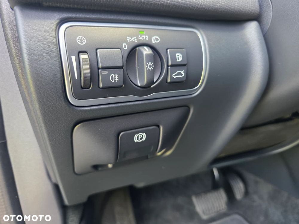 Volvo XC 60 D4 Geartronic Summum - 21