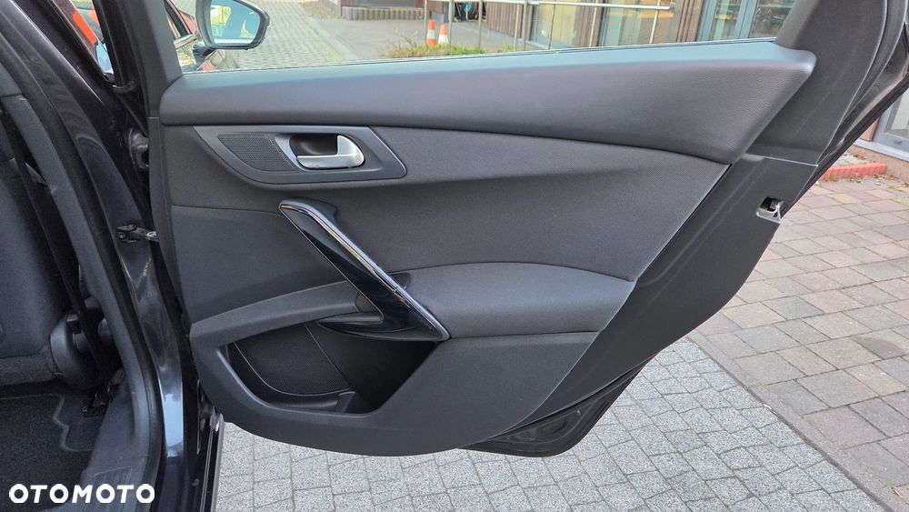 Peugeot 508 HDi FAP 140 Active - 33