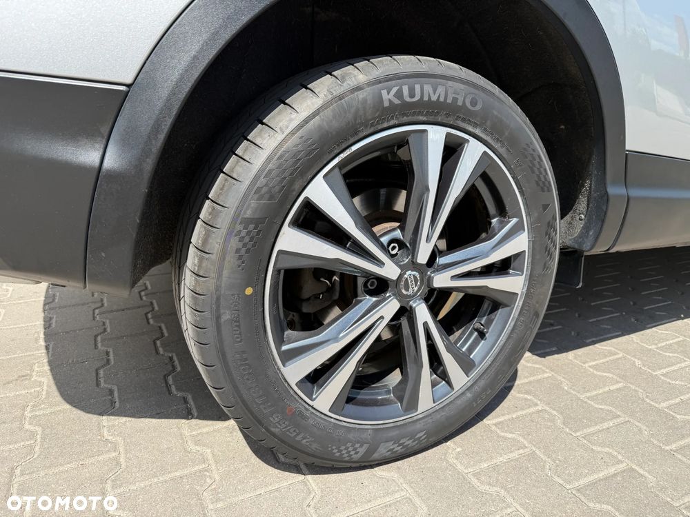 Nissan Qashqai 1.3 DIG-T N-Connecta DCT - 38