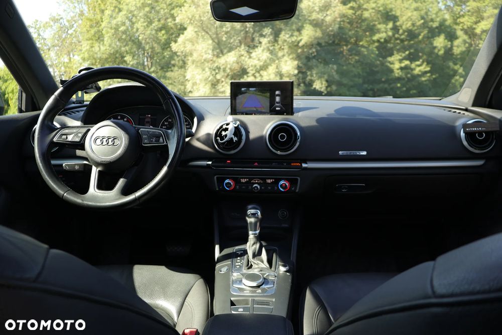 Audi A3 Limousine 40 TFSI Quattro S tronic - 12