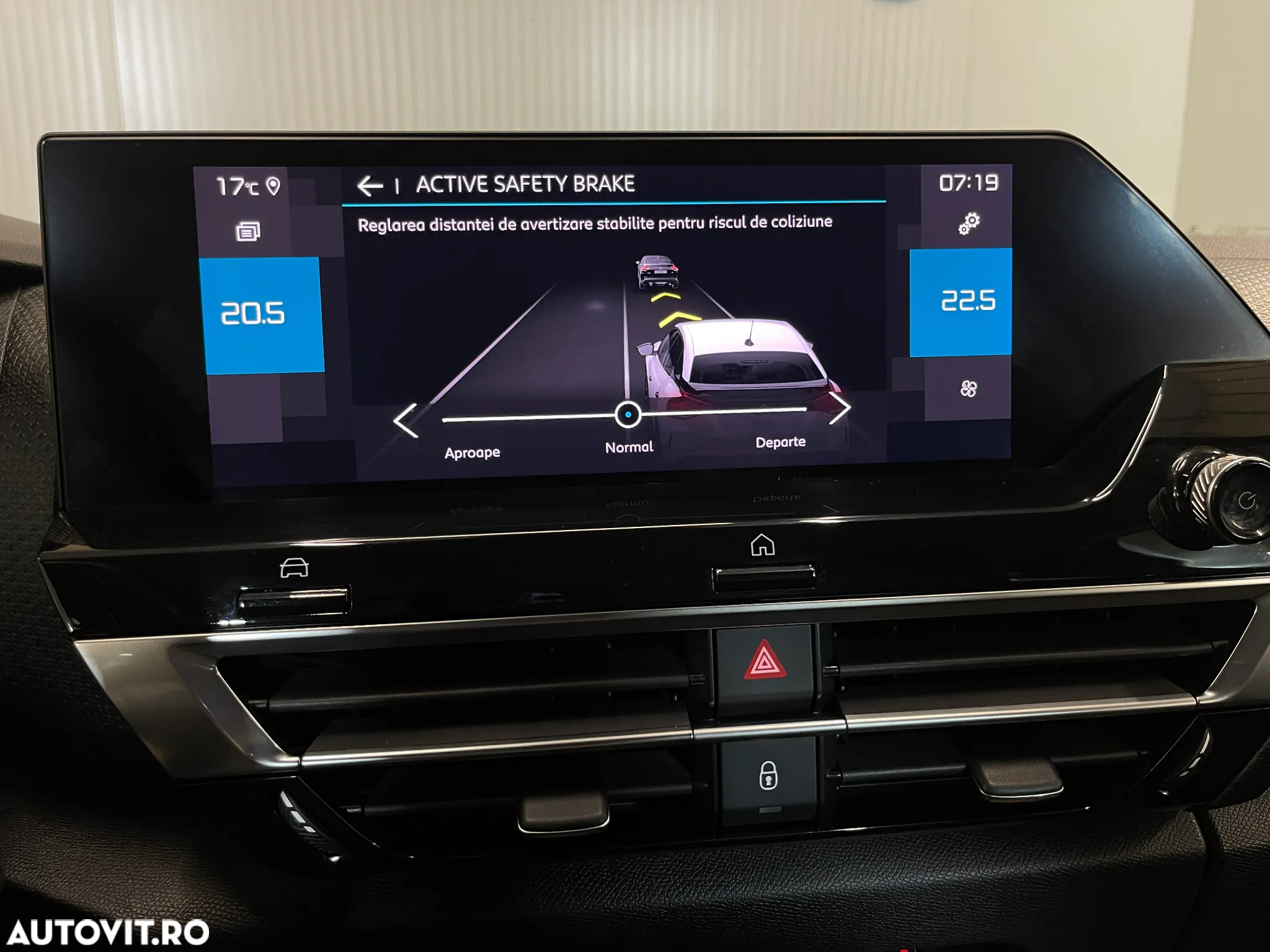 Citroën C4 BlueHDi 110 Stop&Start FEEL PACK - 19