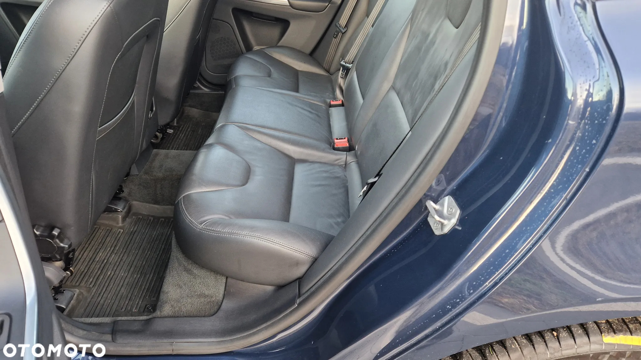 Volvo XC 60 D4 Geartronic Momentum - 25