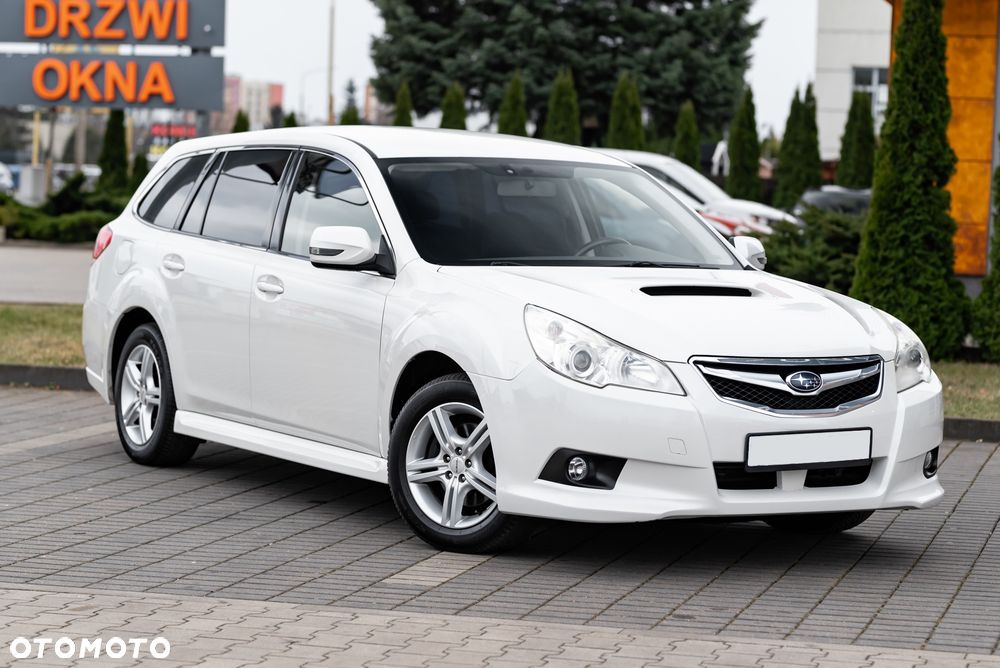Subaru Legacy 2.0D Sport - 9