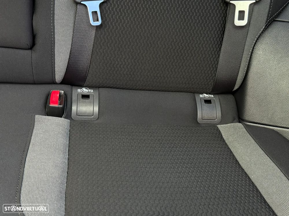 Nissan Qashqai 1.5 dCi N-Connecta - 41
