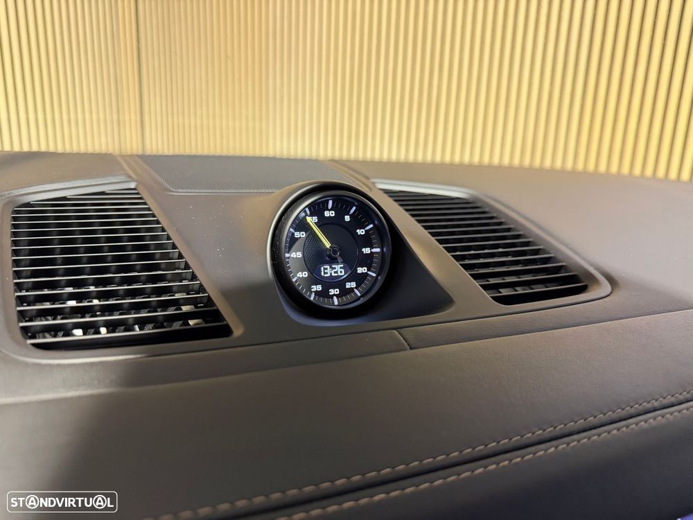 Porsche Cayenne Coupé E-Hybrid Platinum Edition - 23