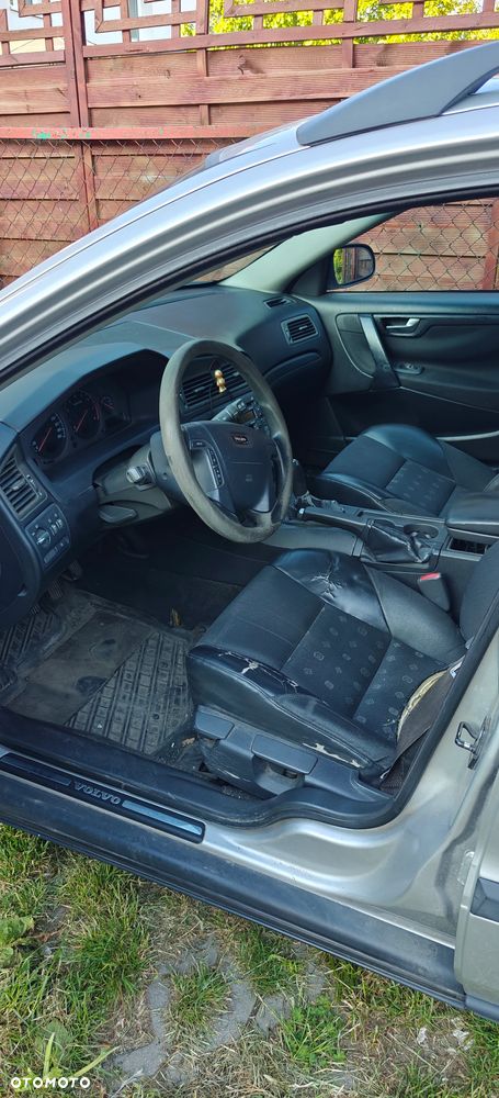 Volvo V70 2.4 - 17