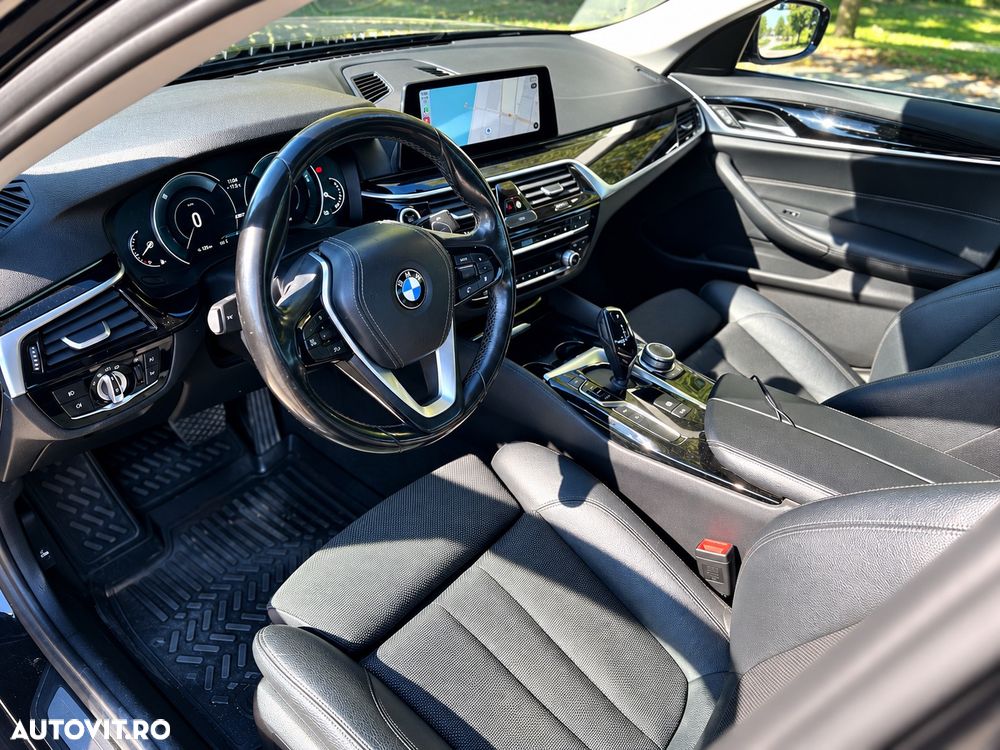 BMW Seria 5 530i AT MHEV - 11