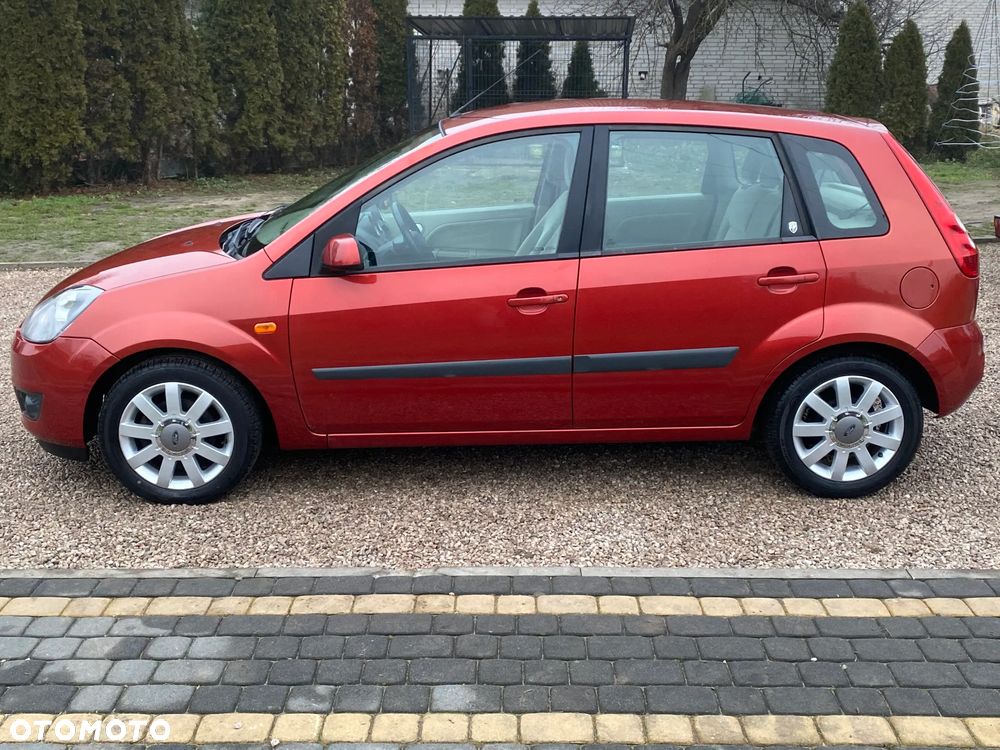 Ford Fiesta 1.4 Ghia - 2