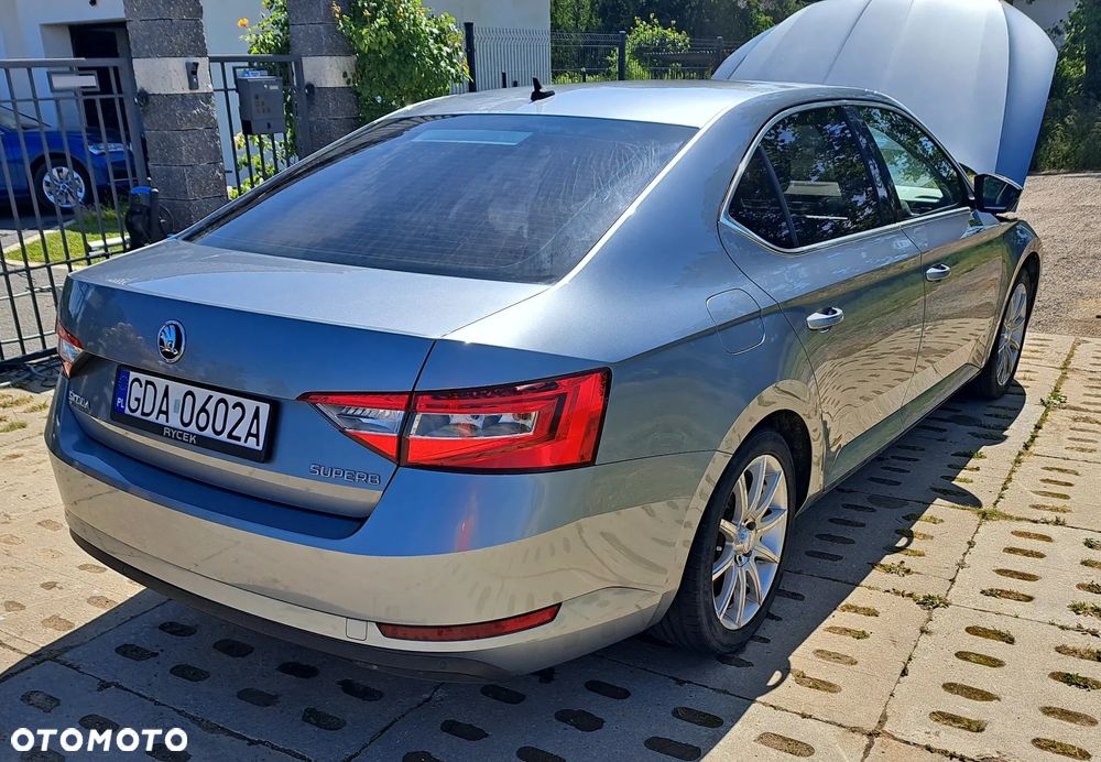 Skoda Superb 2.0 TDI Ambition - 6