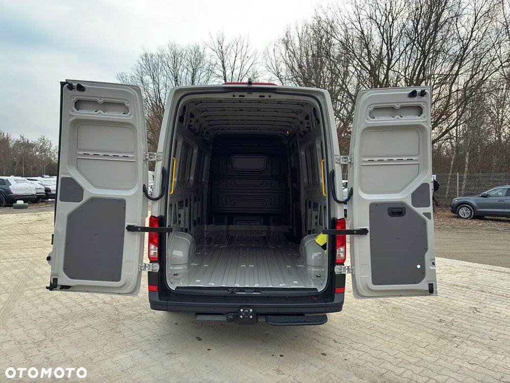 Volkswagen Crafter 35 Furgon L4H3, 2.0BiTDI 177KM, 4490mm, Wysoki dach - 11