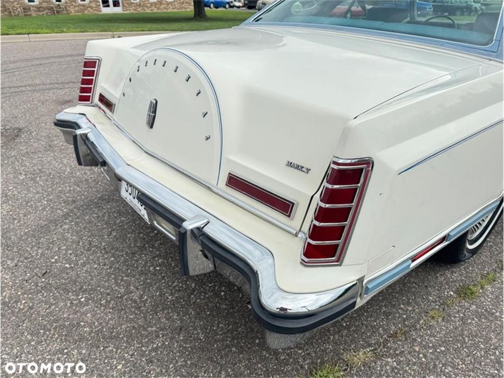 Lincoln Continental - 24