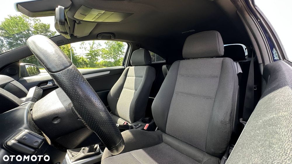 Opel Astra 2.0 Turbo Sport - 28