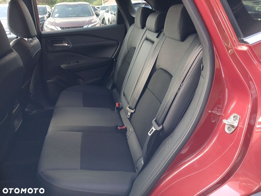 Nissan Qashqai 1.3 DIG-T mHEV N-Connecta Xtronic - 12