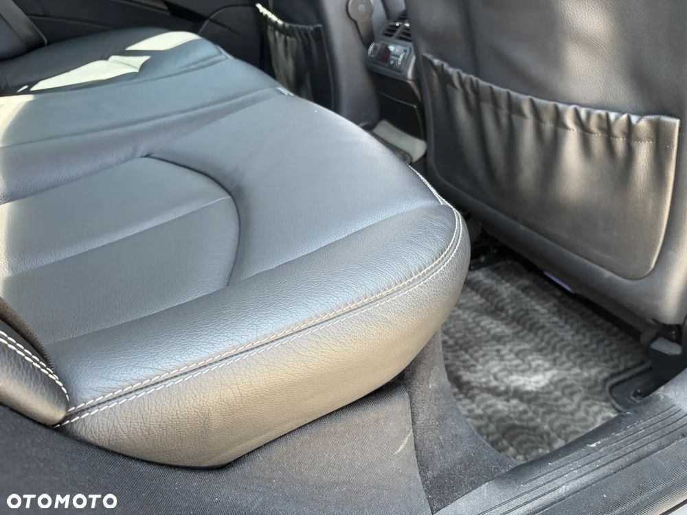 Mercedes-Benz Klasa E 350 Avantgarde Sport Edition AMG - 21