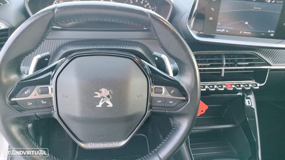 Peugeot 208 PureTech 100 EAT8 Active Pack - 18