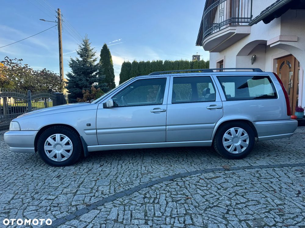 Volvo V70 2.4 T - 8