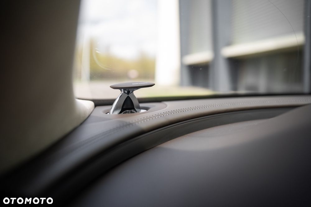 Audi S8 Standard - 32
