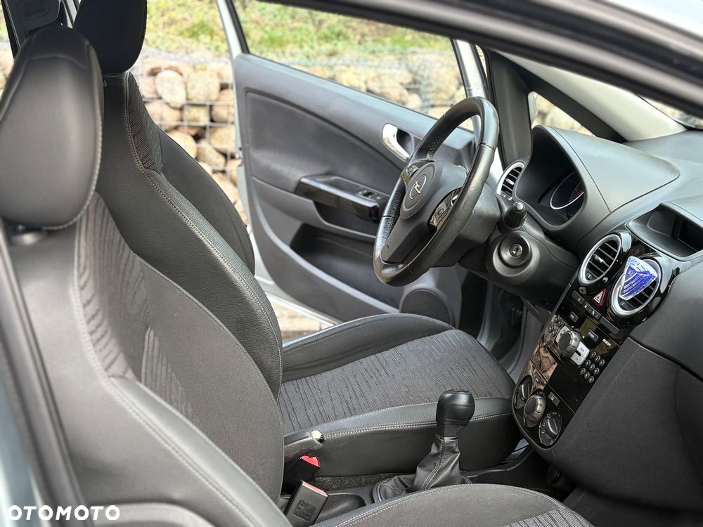 Opel Corsa 1.2 16V Enjoy - 18