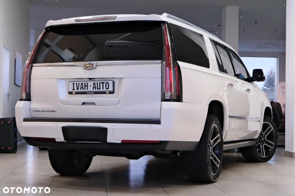 Cadillac Escalade - 13