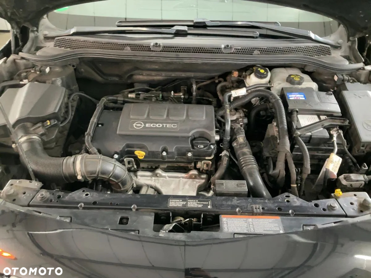 Opel Astra 1.4 Turbo Edition Sport - 13