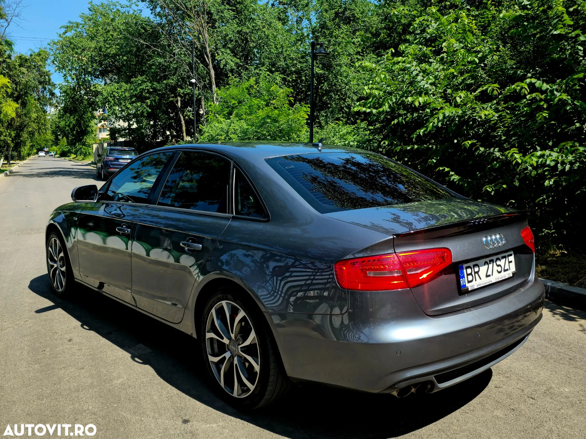 Audi A4 - 5