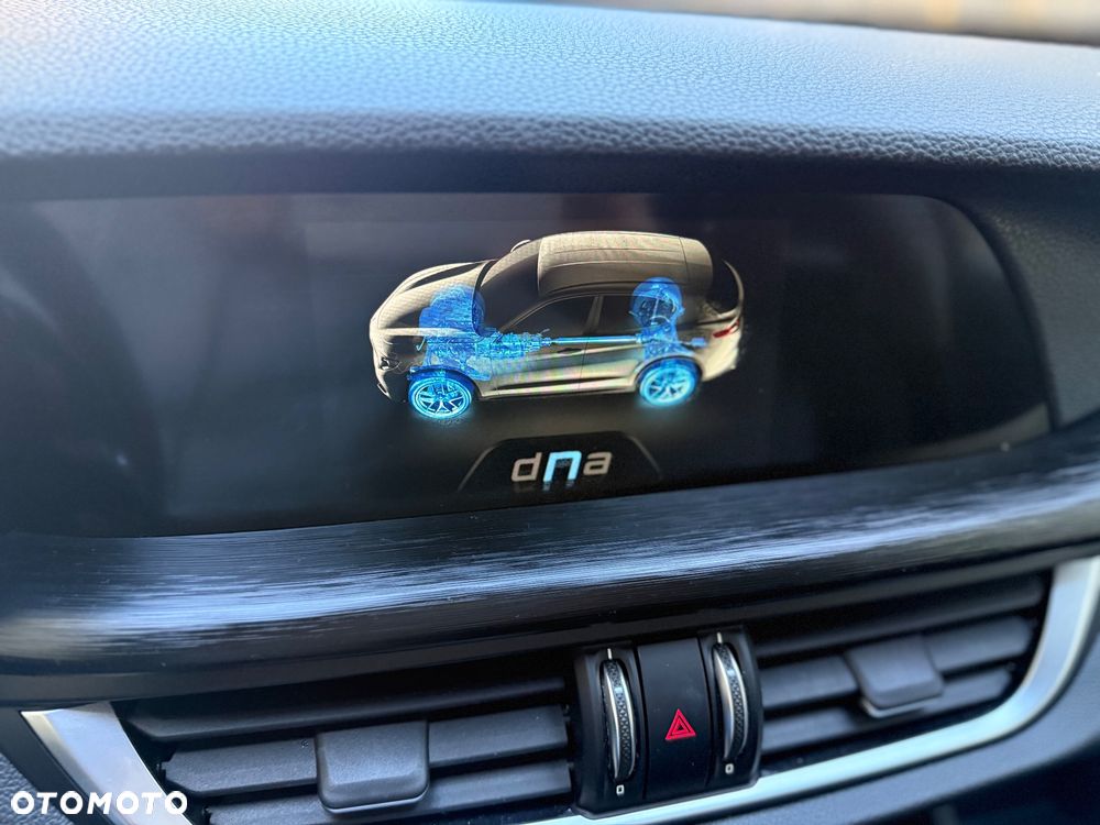 Alfa Romeo Stelvio 2.0 Turbo Q4 - 34