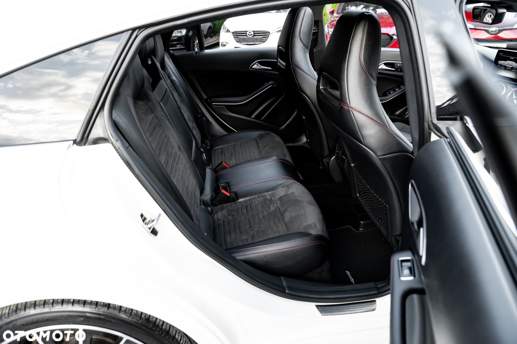 Mercedes-Benz CLA 250 7G-DCT AMG Line - 23