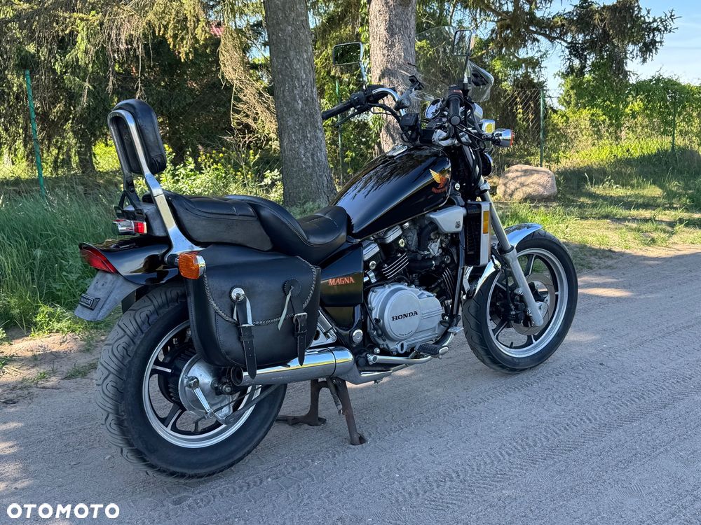 Honda VF - 3