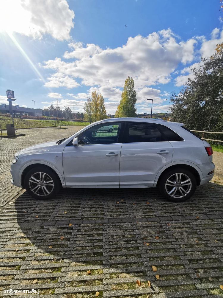 Audi Q3 2.0 TDI S-line - 4
