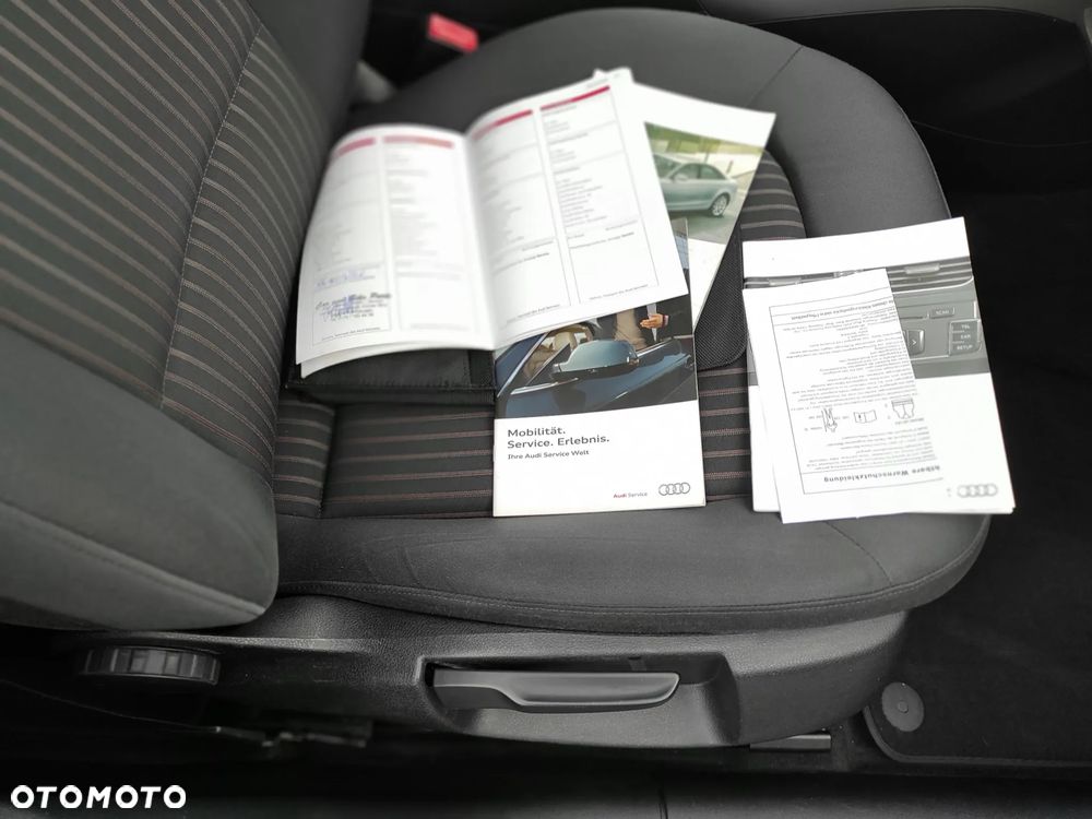 Audi A4 Avant - 30