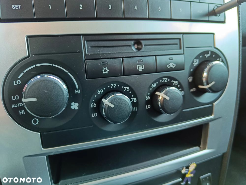 Dodge Charger 5.7 V8 RT - 8