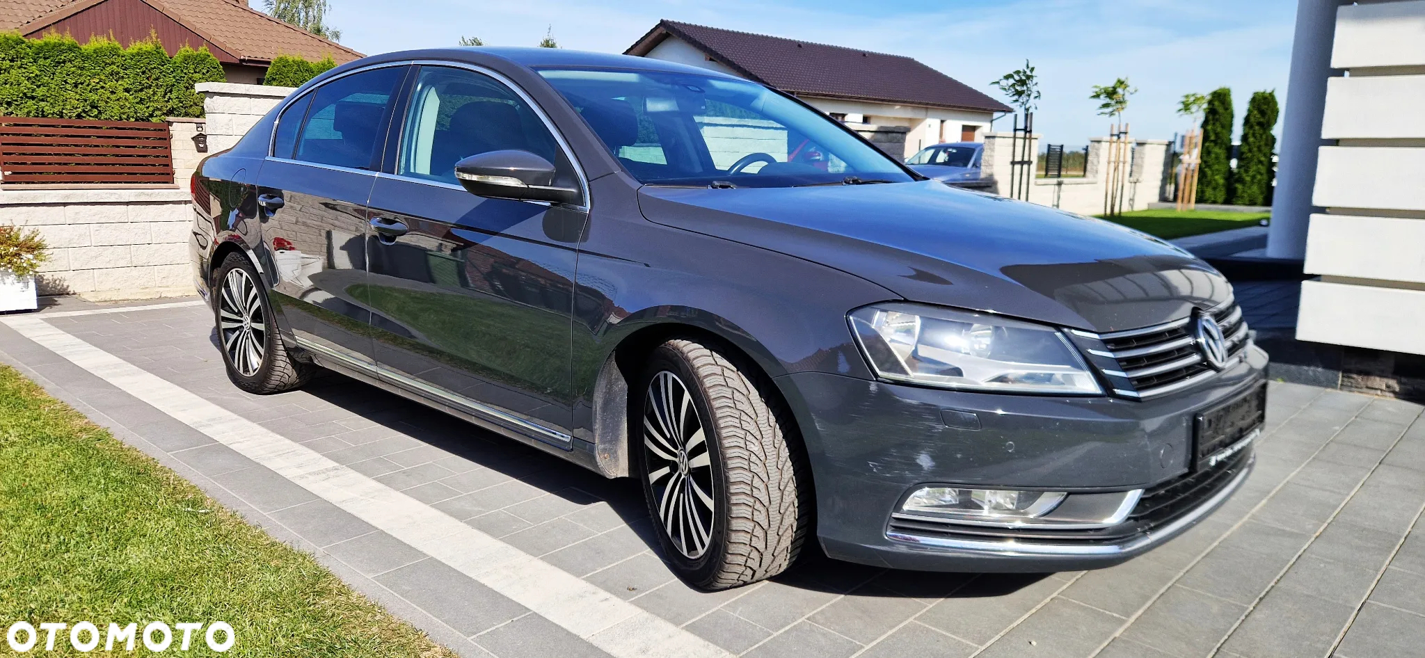 Volkswagen Passat Variant 2.0 TDI DSG BlueMotion Technology Exclusive - 4