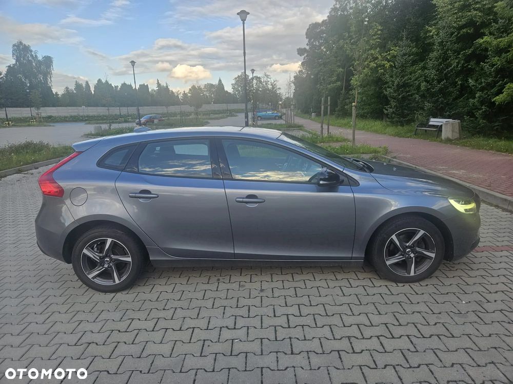 Volvo V40 D2 RDesign - 10