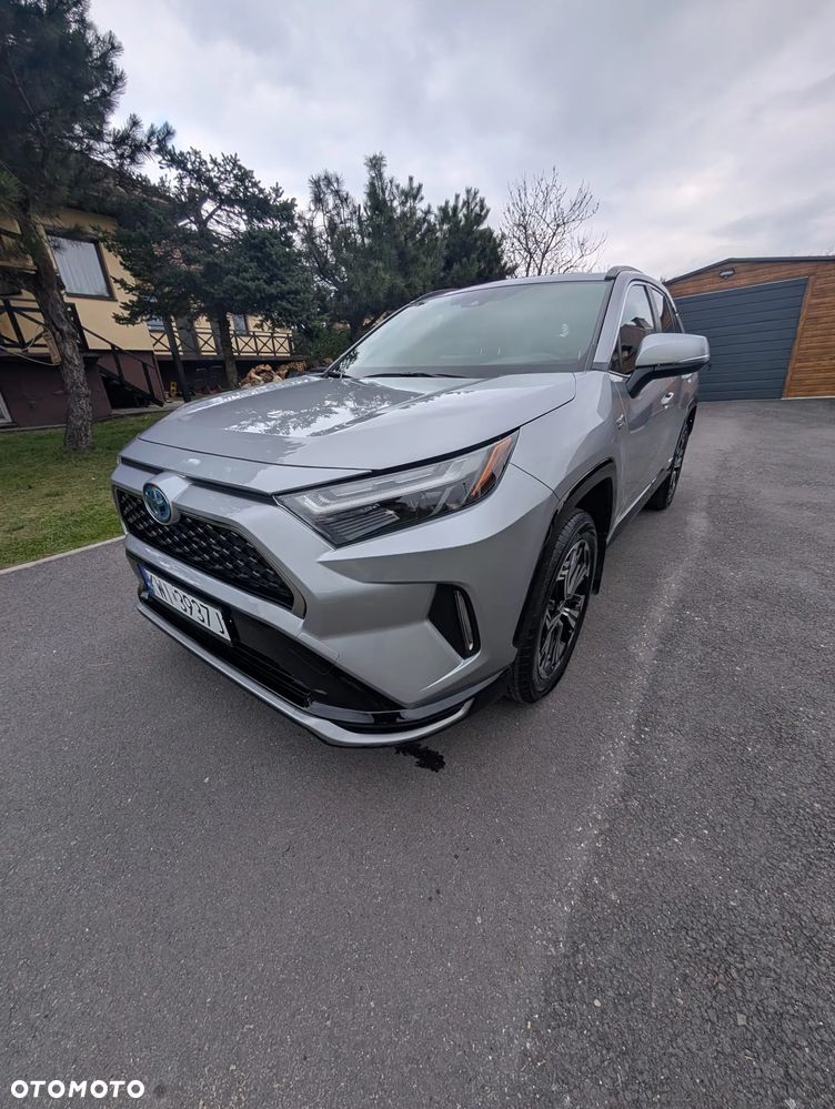 Toyota RAV4 - 1