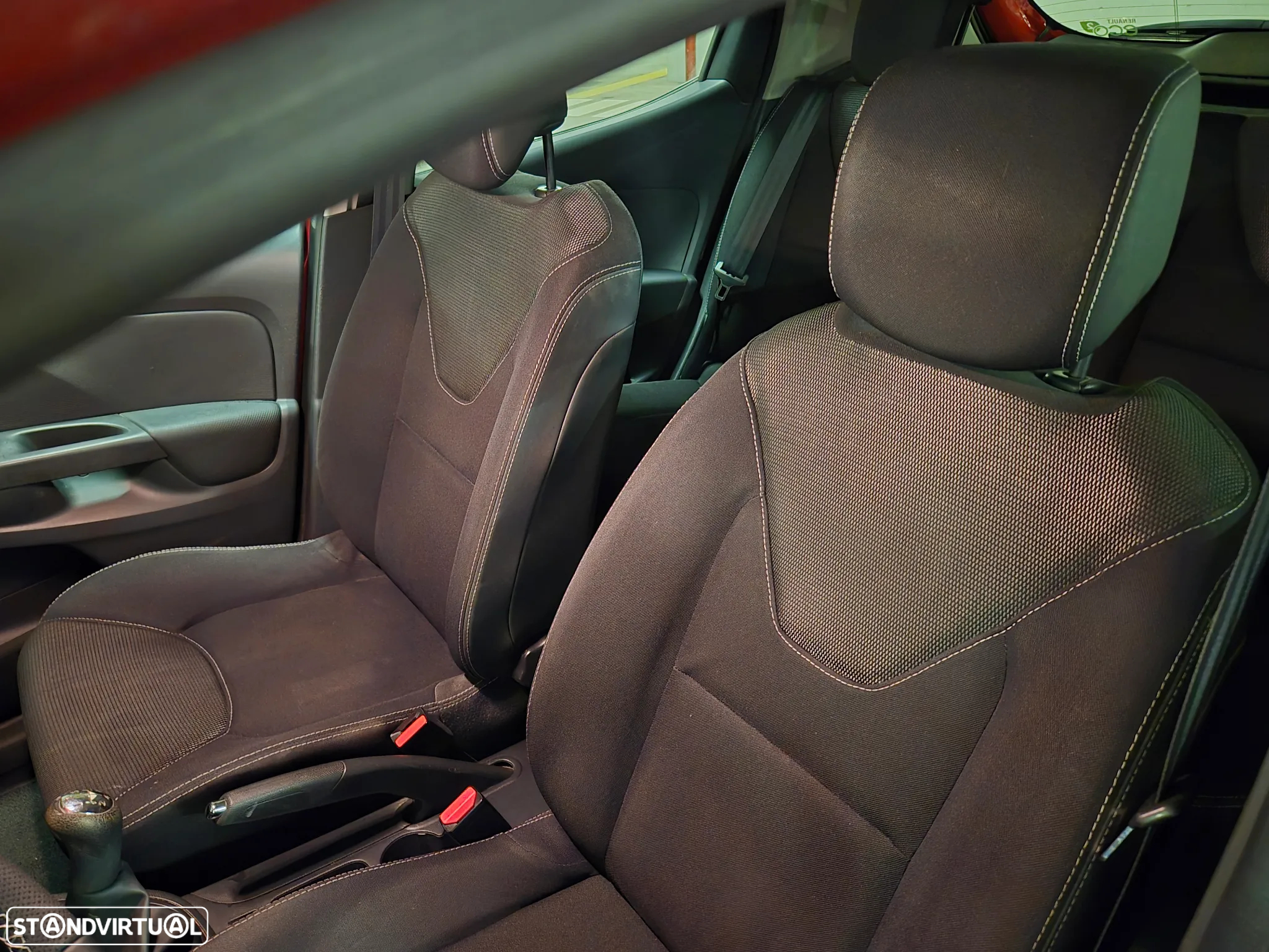 Renault Clio 0.9 TCE Dynamique S - 31