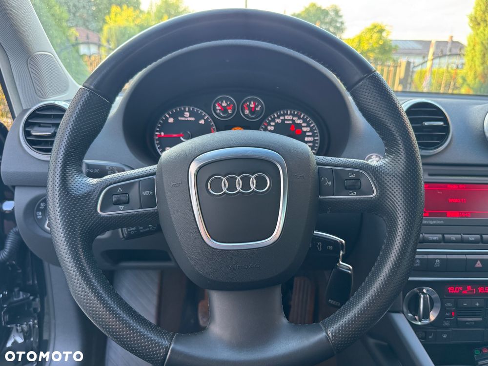 Audi A3 Sportback 2.0 TDI Ambiente - 15