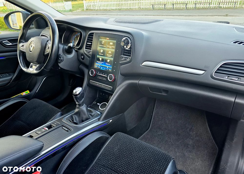 Renault Megane ENERGY TCe 130 Start & Stop LIMITED - 18