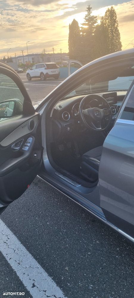 Mercedes-Benz C - 9