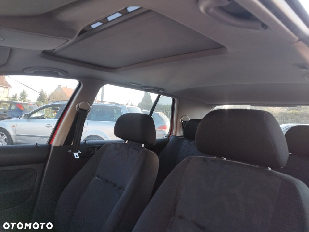 Volkswagen Golf - 28