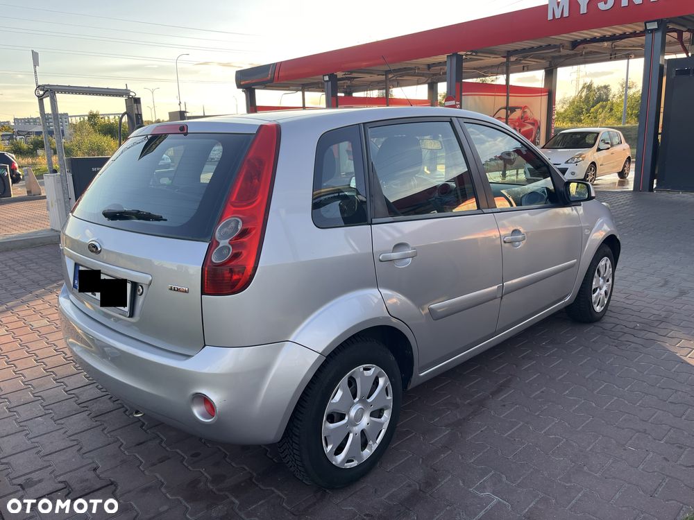 Ford Fiesta 1.4 TDCi Silver X - 14