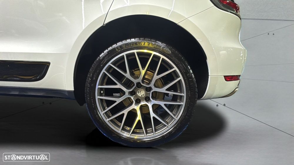 Porsche Macan Standard - 21