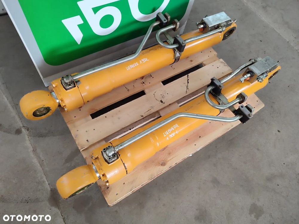 Zamek  siłownika  10355833  Liebherr A 900 C - 6