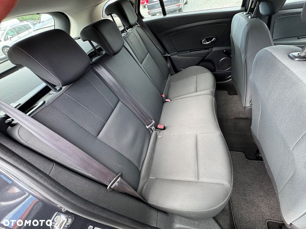 Renault Megane - 24