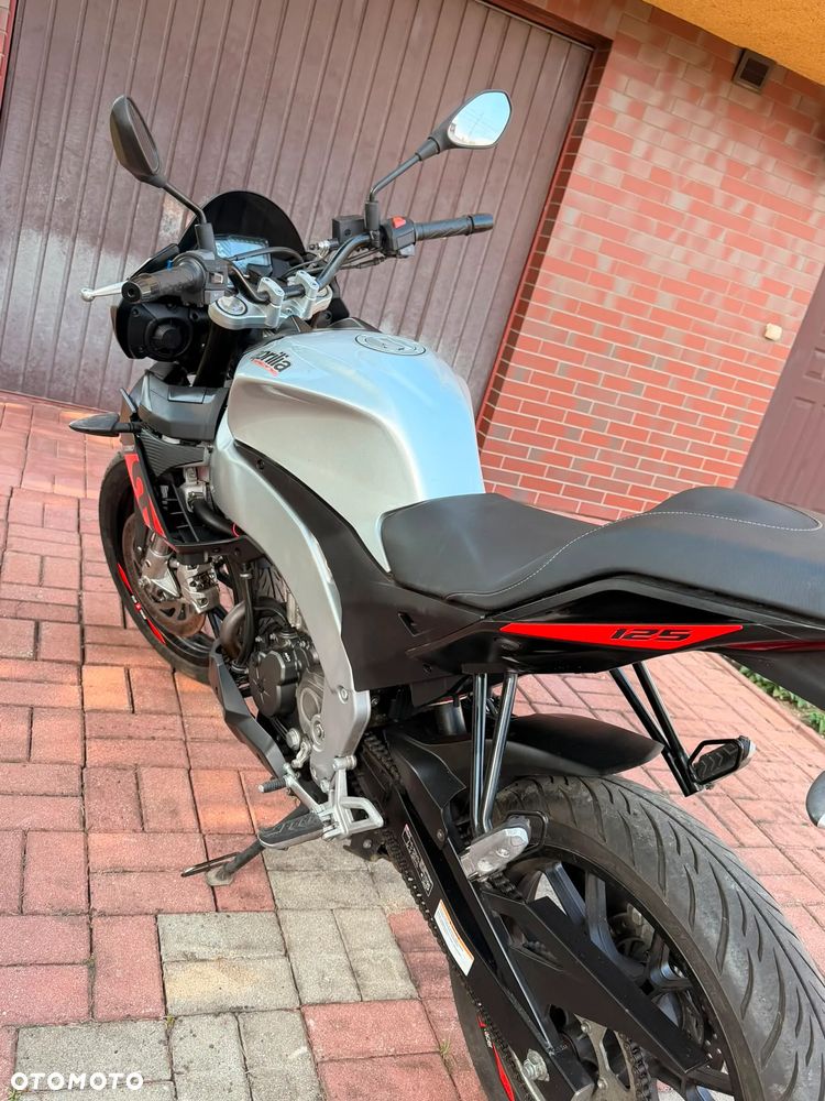 Aprilia Tuono - 6