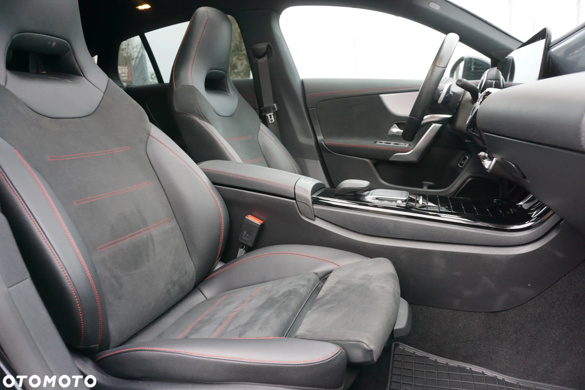 Mercedes-Benz CLA 220 d AMG Line 8G-DCT - 22
