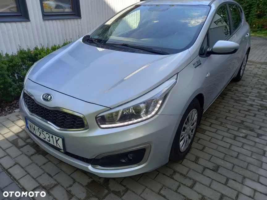 Kia Ceed Cee'd 1.6 CRDi M - 3